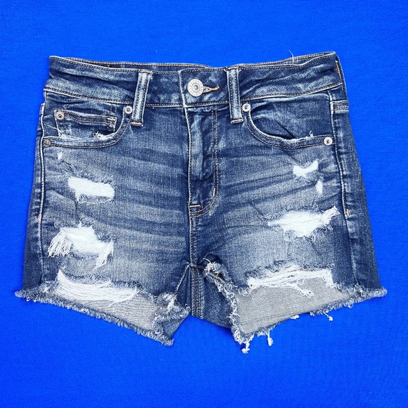 American Eagle Outfitters Pants - |•AMERICAN EAGLE•| Cute Distressed Hi-Rise Shortie Shorts